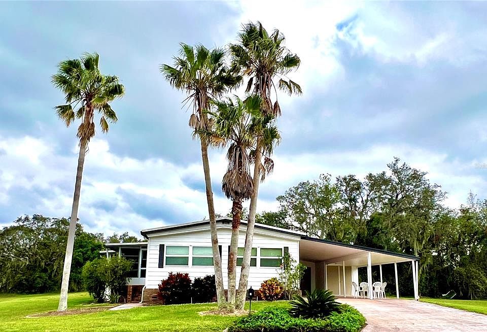 1st image of 51 WOODLAND CIRCLE
