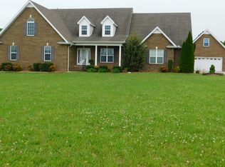 415 Roberts Creek Cir, Manchester, TN 37355