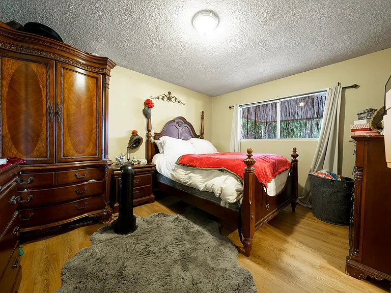 3520 Planz Rd — Photo 15