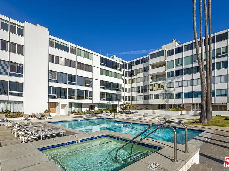 17366 W Sunset Blvd #302 — Photo 21