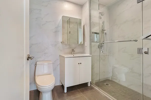 Rented by Bond New York | media 30