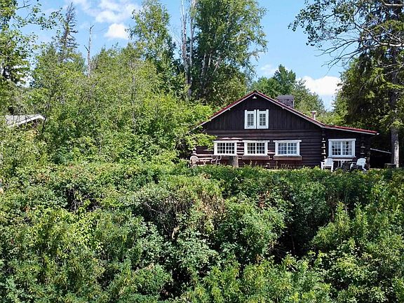 2nd image of 4 Gibbons Ave