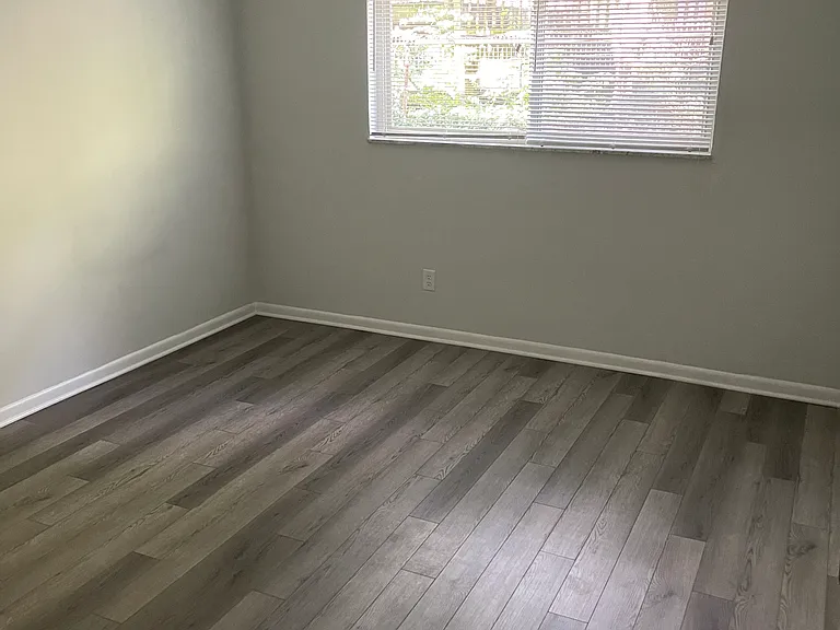 2540 Madison Rd #6 — Photo 7