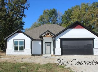 329 NE 51st Rd, Warrensburg, MO 64093