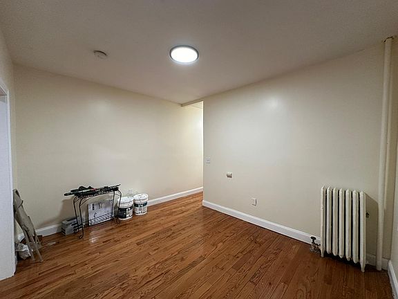4th image of 266 Monticello Ave #9D