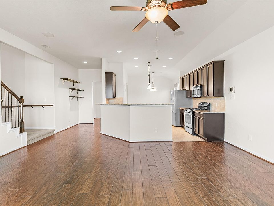 1st image of 2451 Porto Way