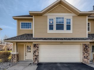 1555 Fox Hunt Way, Victoria, MN 55386