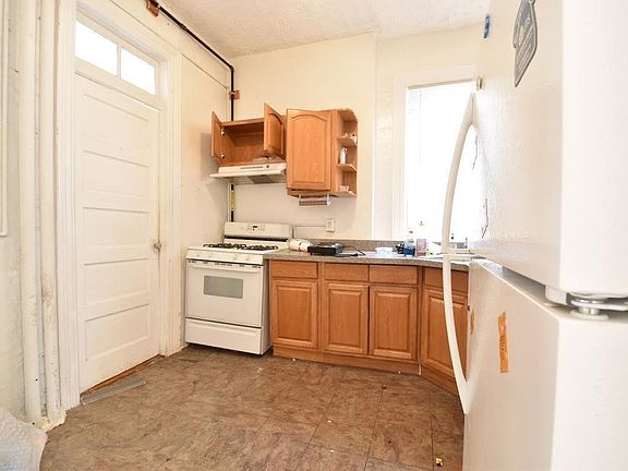3rd image of 940 Amsterdam Ave APT 11