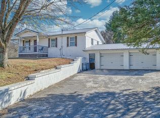 4161 Seven Springs Rd, Cookeville, TN 38506