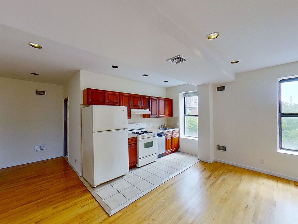 1st image of 1627 Park Ave APT 4A
