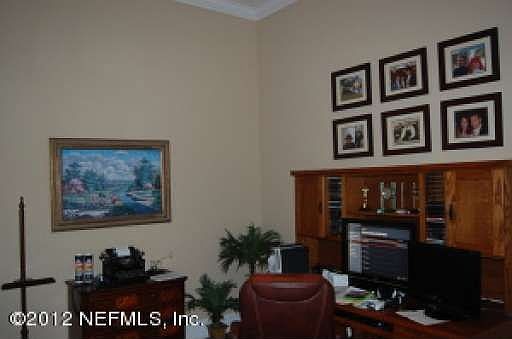 5th image of 901 Cavanaugh Dr