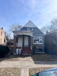 6725 S Prairie Ave, Chicago, IL, 60637