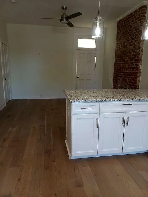 2 bed, 1200 sqft, $1,400 — Photo 4