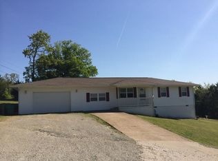 109 W 13th St, Yellville, AR 72687