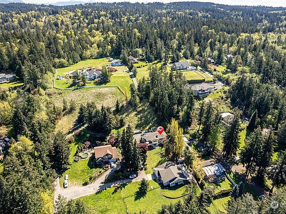 5th image of 588 Lanai Place