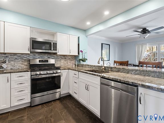 4th image of 7564 Beauchamp Ct