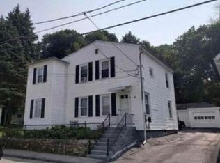 14 Goddard St, Webster, MA 01570