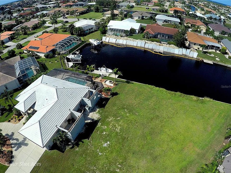 2nd image of 631 Como Ct #29