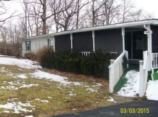 949 Grandview Gardens Rd, Kenova, WV 25530