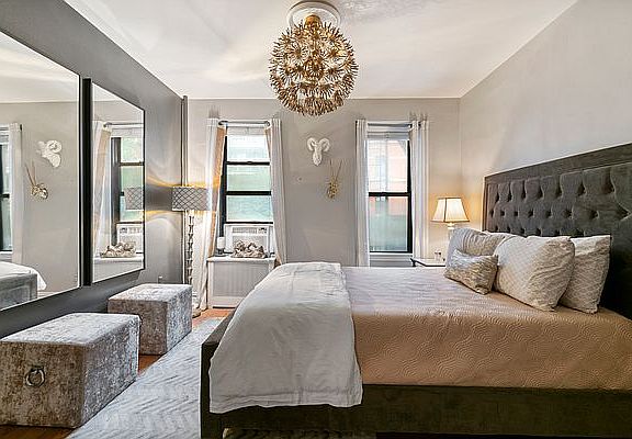 4th image of 215 E 88th St APT 2A