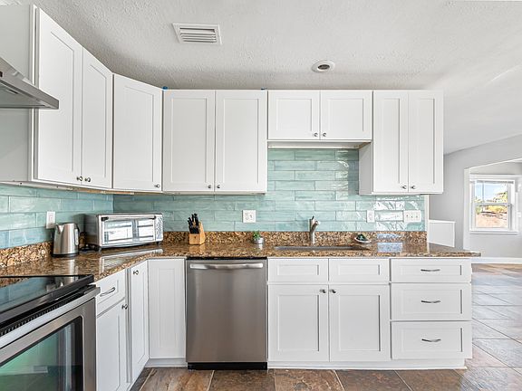 5th image of 24 Atlantic Dr