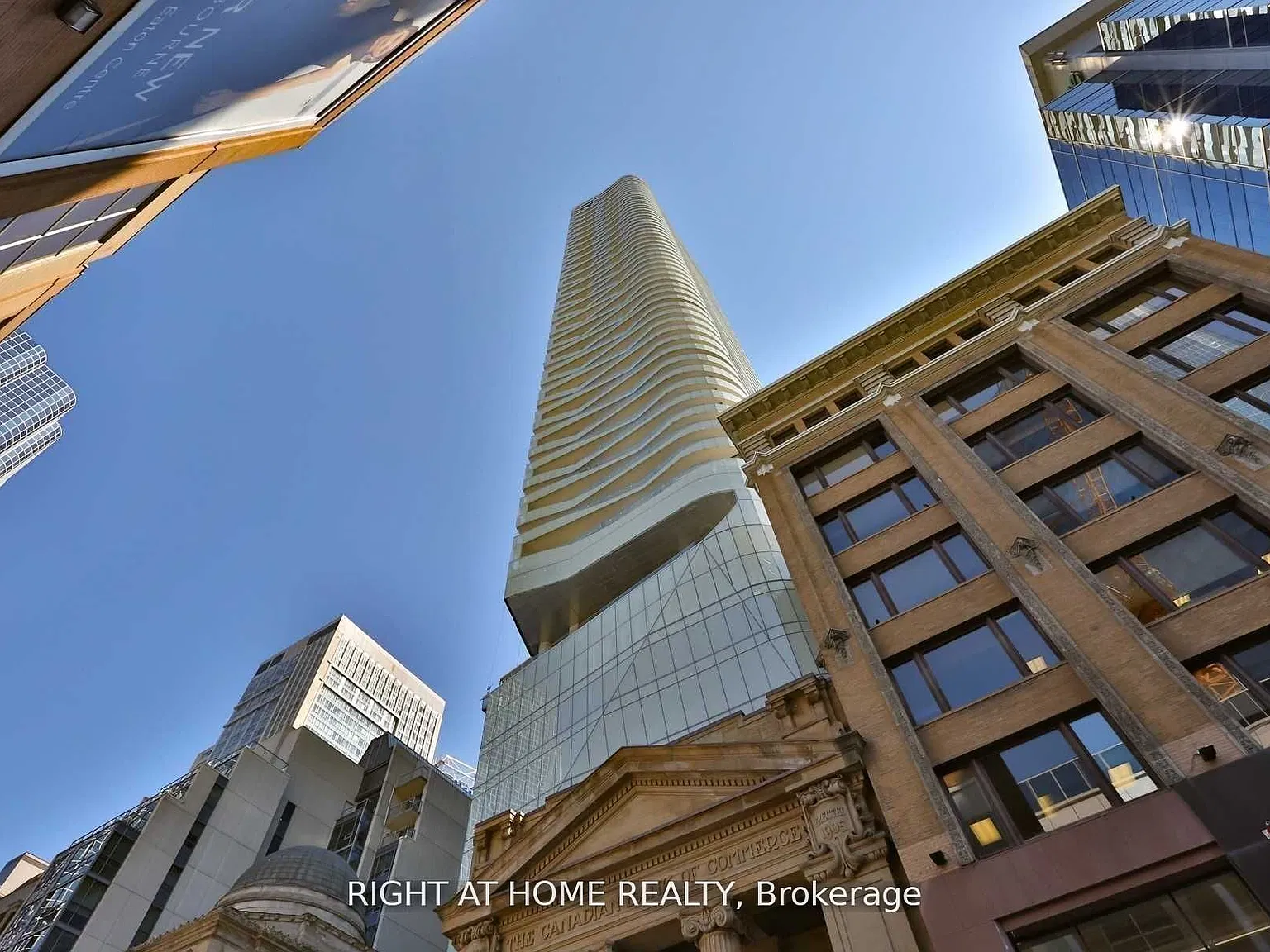 2 bed, $2,500 — Photo 1