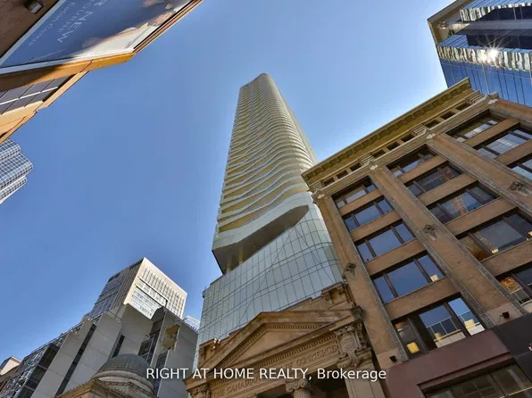 197 Yonge St, Toronto, ON