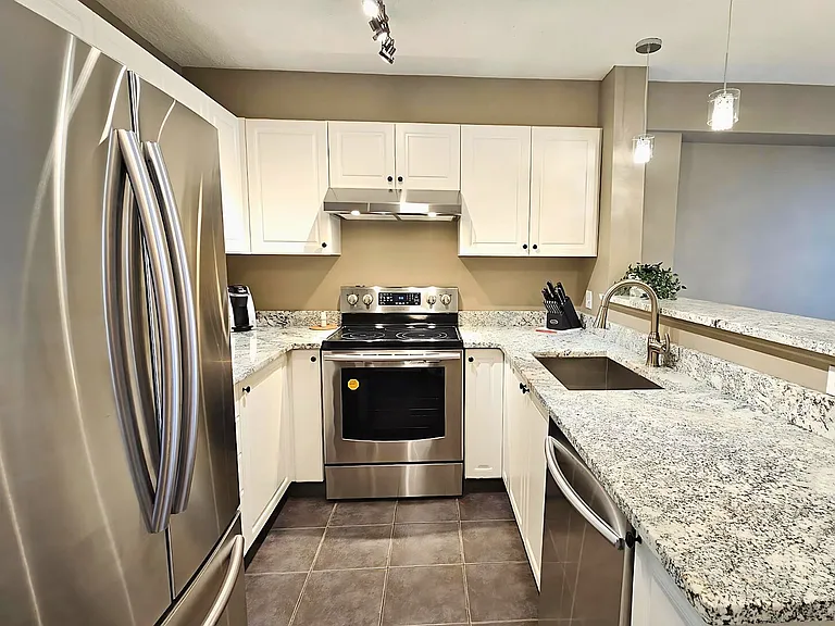 1111 6th Ave SW #904 — Photo 12