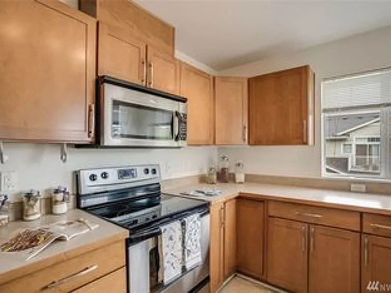 4050 S 212th Ct #D — Photo 10