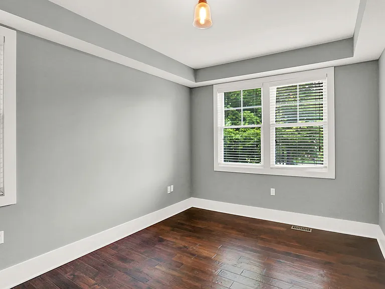 16893 Oak Manor Dr — Photo 7
