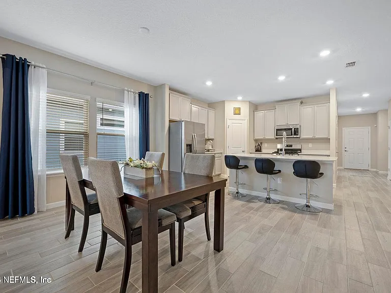1780 Amberly Dr — Photo 20