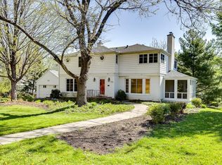 1486 Edgcumbe Rd, Saint Paul, MN 55116