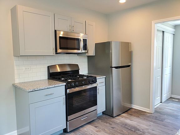 3rd image of 24057 N Lakeside Dr