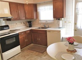 2B Buckskin Ct, Whiting, NJ 08759