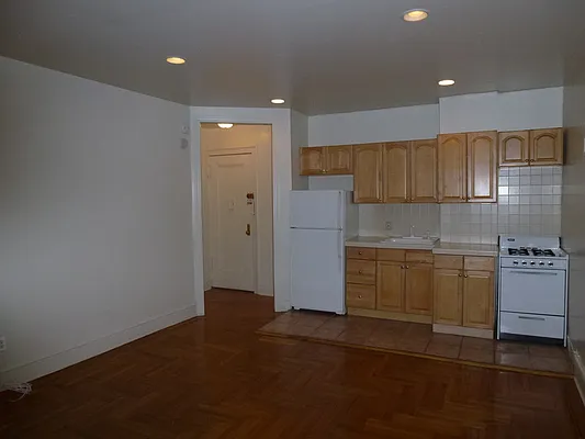 Rented by GPA Realty | media 38