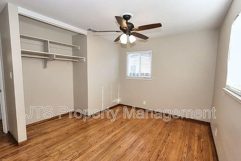 3 bed, 1.0 bath, 1000 sqft, $2,250 — Photo 4