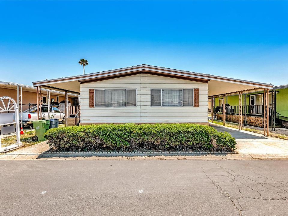1st image of 473 Caprice Dr #473