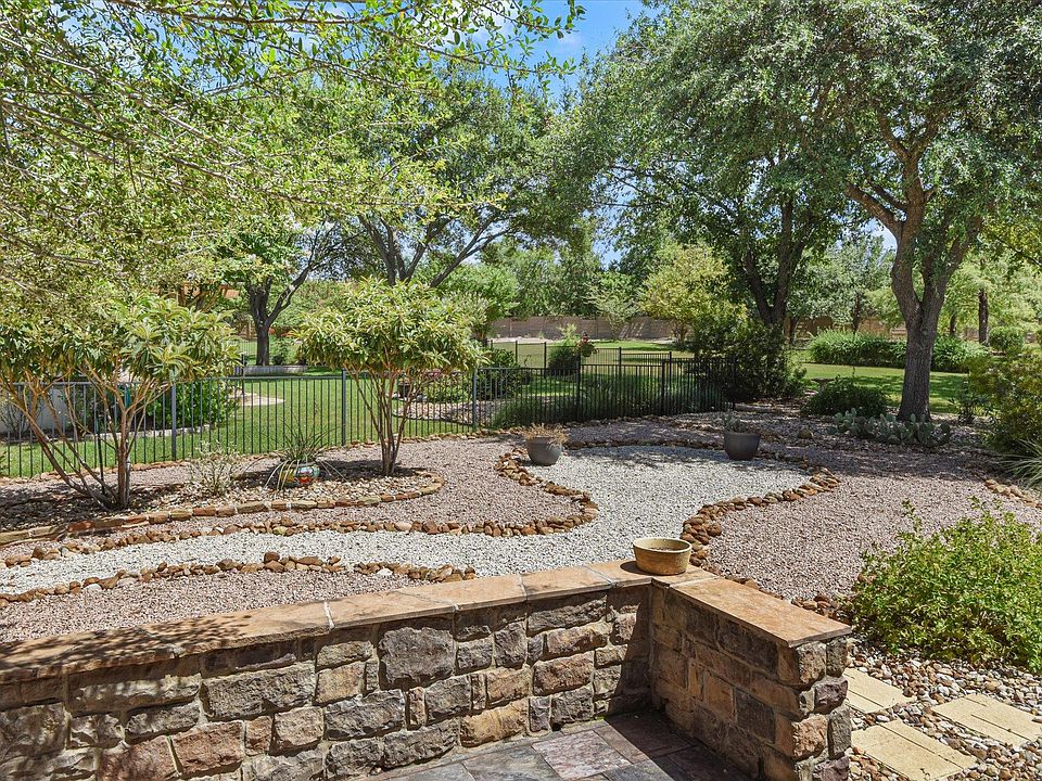 1st image of 101 Rockrose Ct