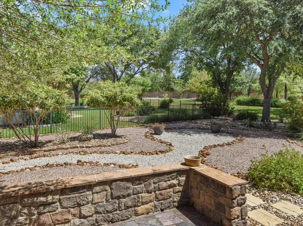 101 Rockrose Ct, Georgetown, TX 78633