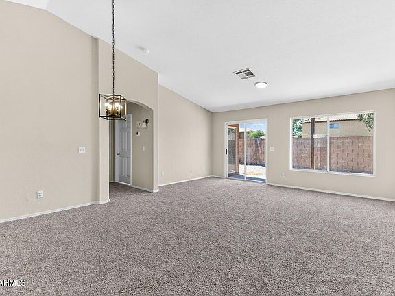 4th image of 1152 S BRIDGER Drive