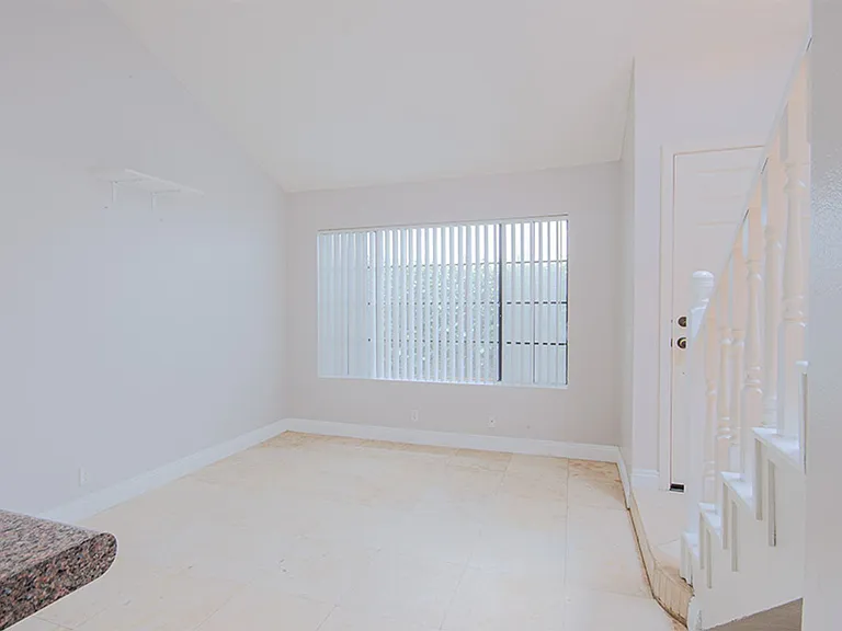 8065 Presidential Way — Photo 8