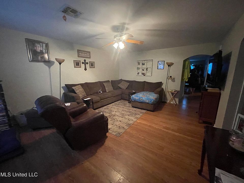 2nd image of 7031 W Lafayette St