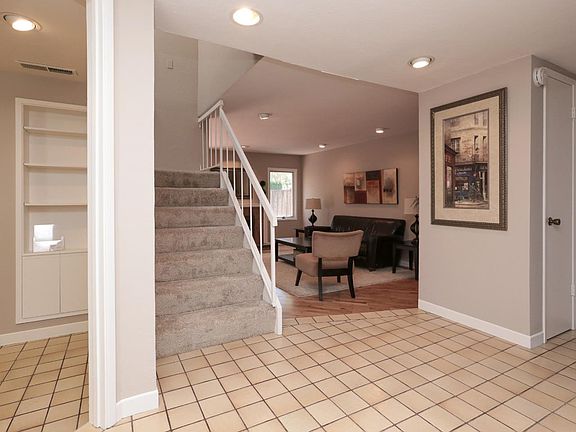 3rd image of 1354 Sydney Dr