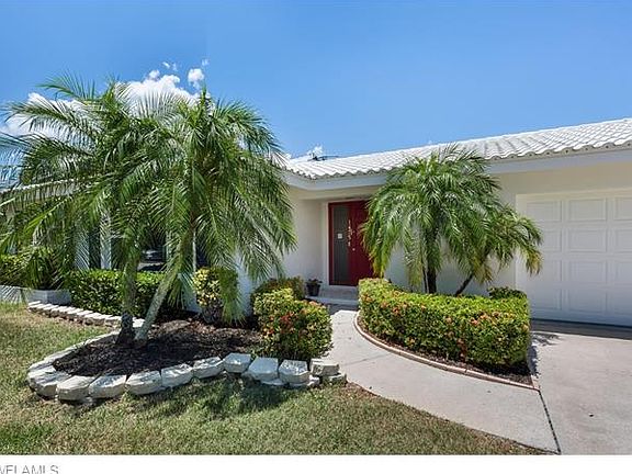 3rd image of 1475 Covington Cir W
