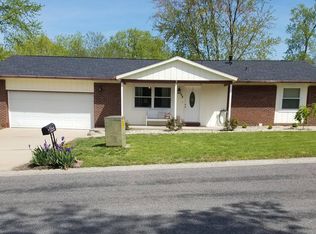 48 Brenda St, Glen Carbon, IL