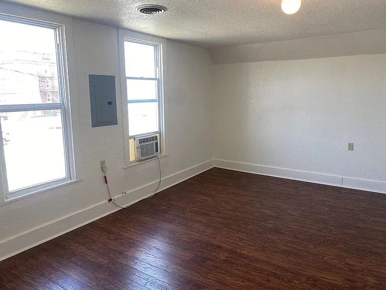 404 S Marion St — Photo 17