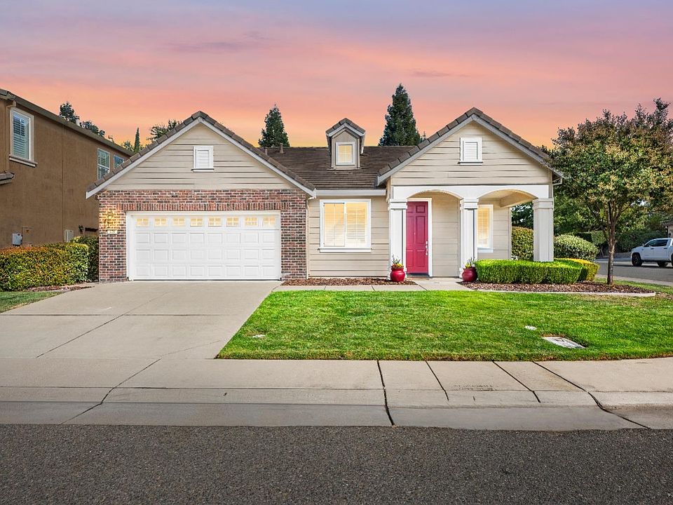 1st image of 401 Donegal Ct