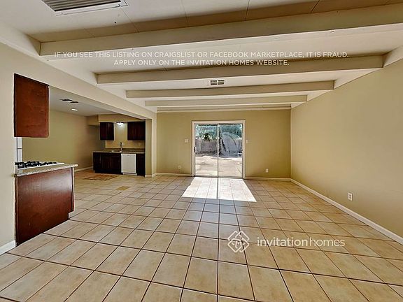 4th image of 8222 N 30th Dr