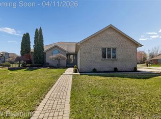 18890 Plantation Dr, Macomb, MI 48044