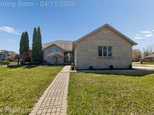 18890 Plantation Dr, Macomb, MI 48044